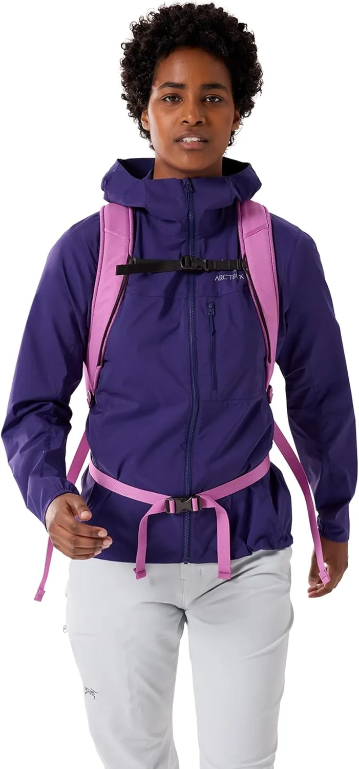 Arc'teryx Mantis 26 Backpack | Highly Versatile 26L Daypack | Alpenglow, One Size