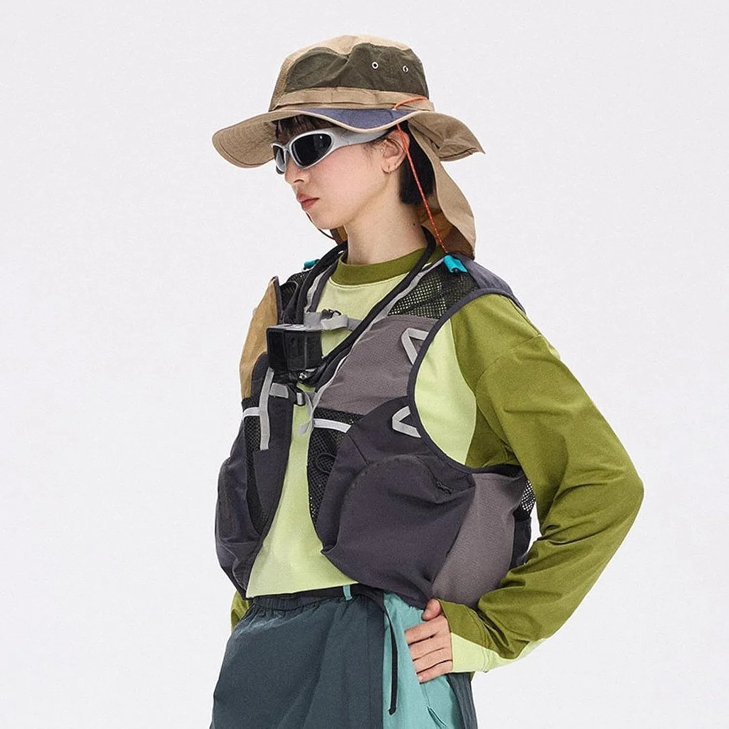 Hydration Vest Running Vest Runner Rucksack,Sport Bag,Daypack Water Backpack Hydration Vest for Camping Hiking Biking Cycling