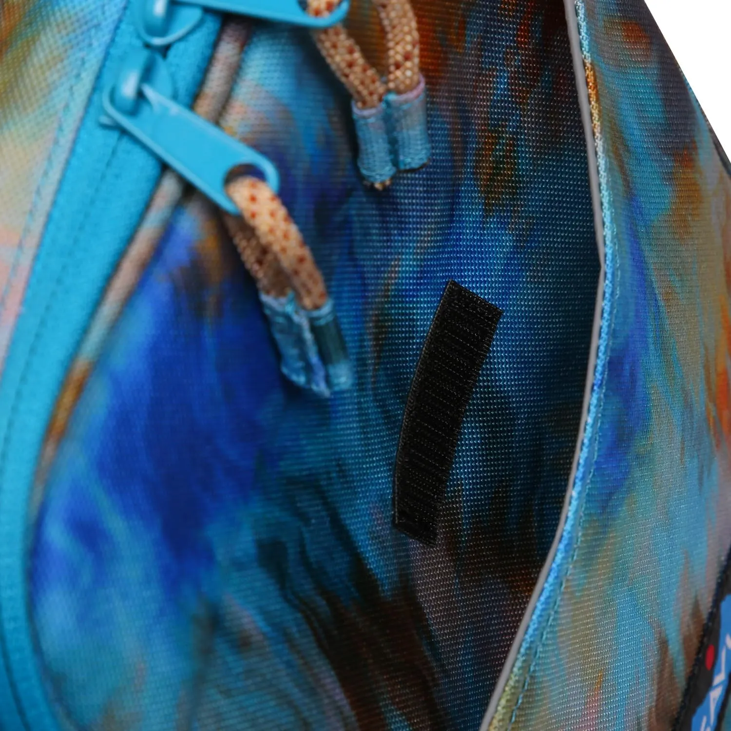 KAVU Bite Box Crossbody Cooler Bag