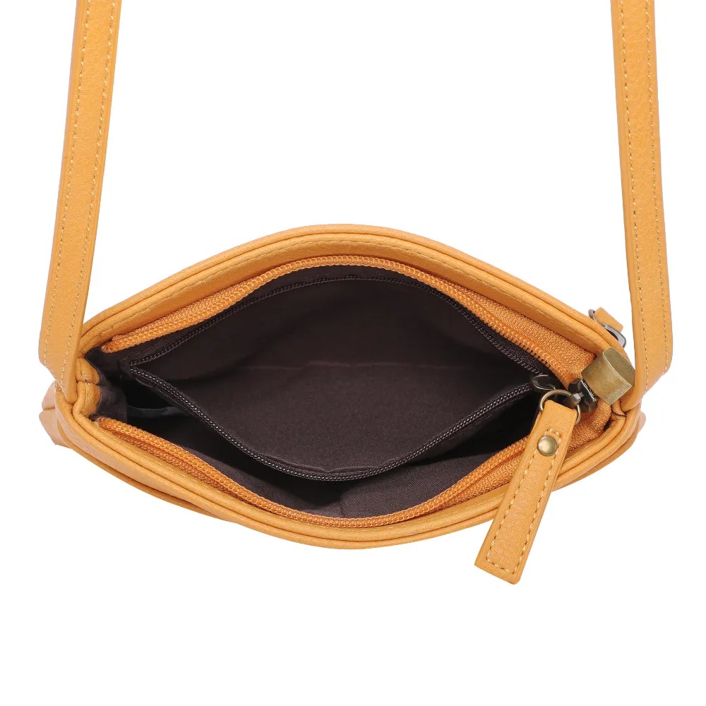 Shoulder pouch