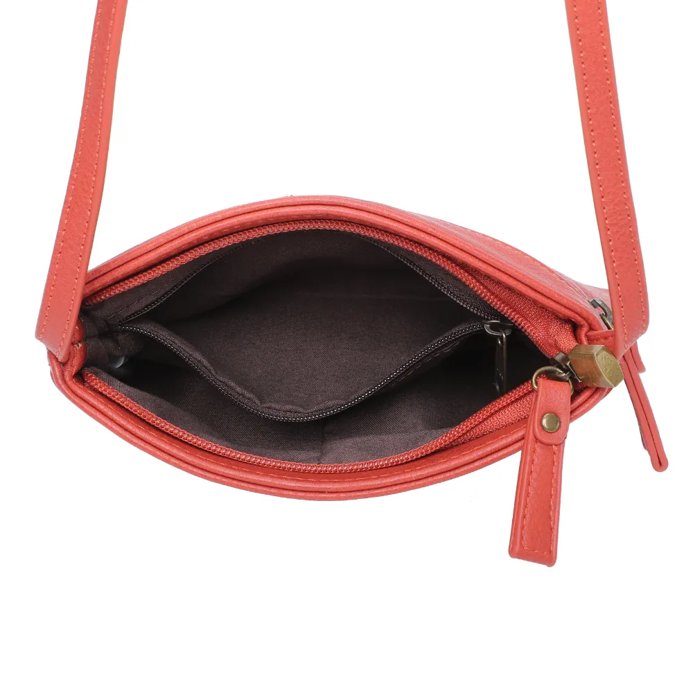 Shoulder pouch