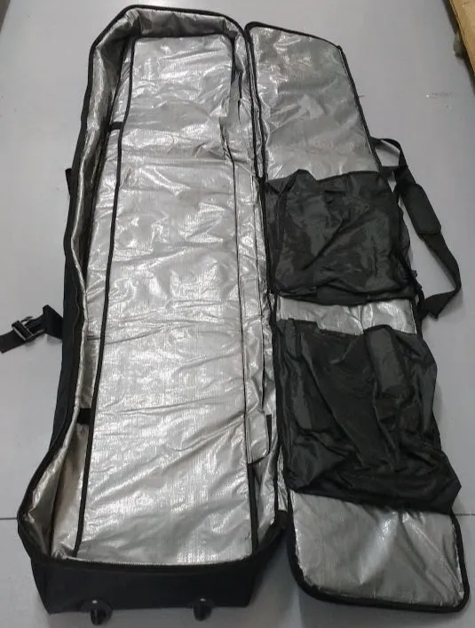 Snowmania Wheeled Bag