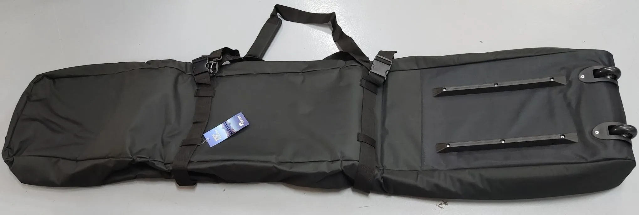 Snowmania Wheeled Bag